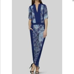 NWT BCBGMAXAZRIA “ANTON” Jumpsuit Anton Batik Print Blue V Neck size small